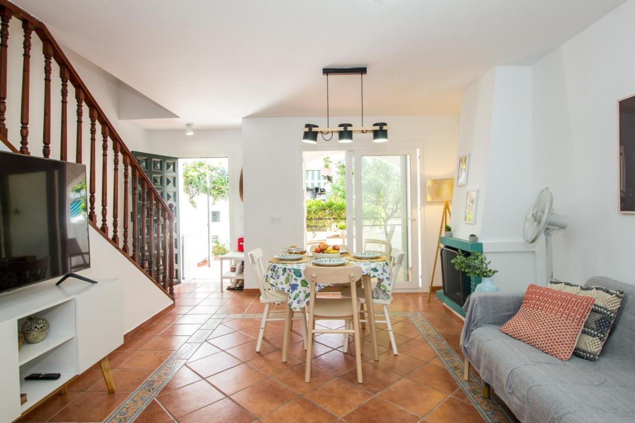 A Cozy And Elegant Townhouse Across The Beach Torre de Benagalbon Ngoại thất bức ảnh