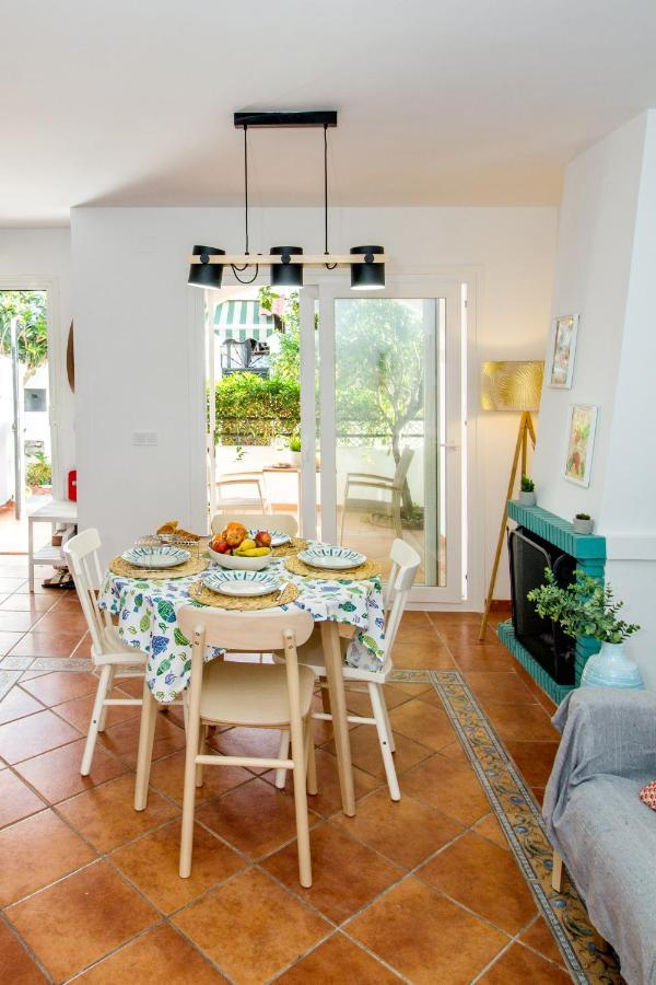 A Cozy And Elegant Townhouse Across The Beach Torre de Benagalbon Ngoại thất bức ảnh