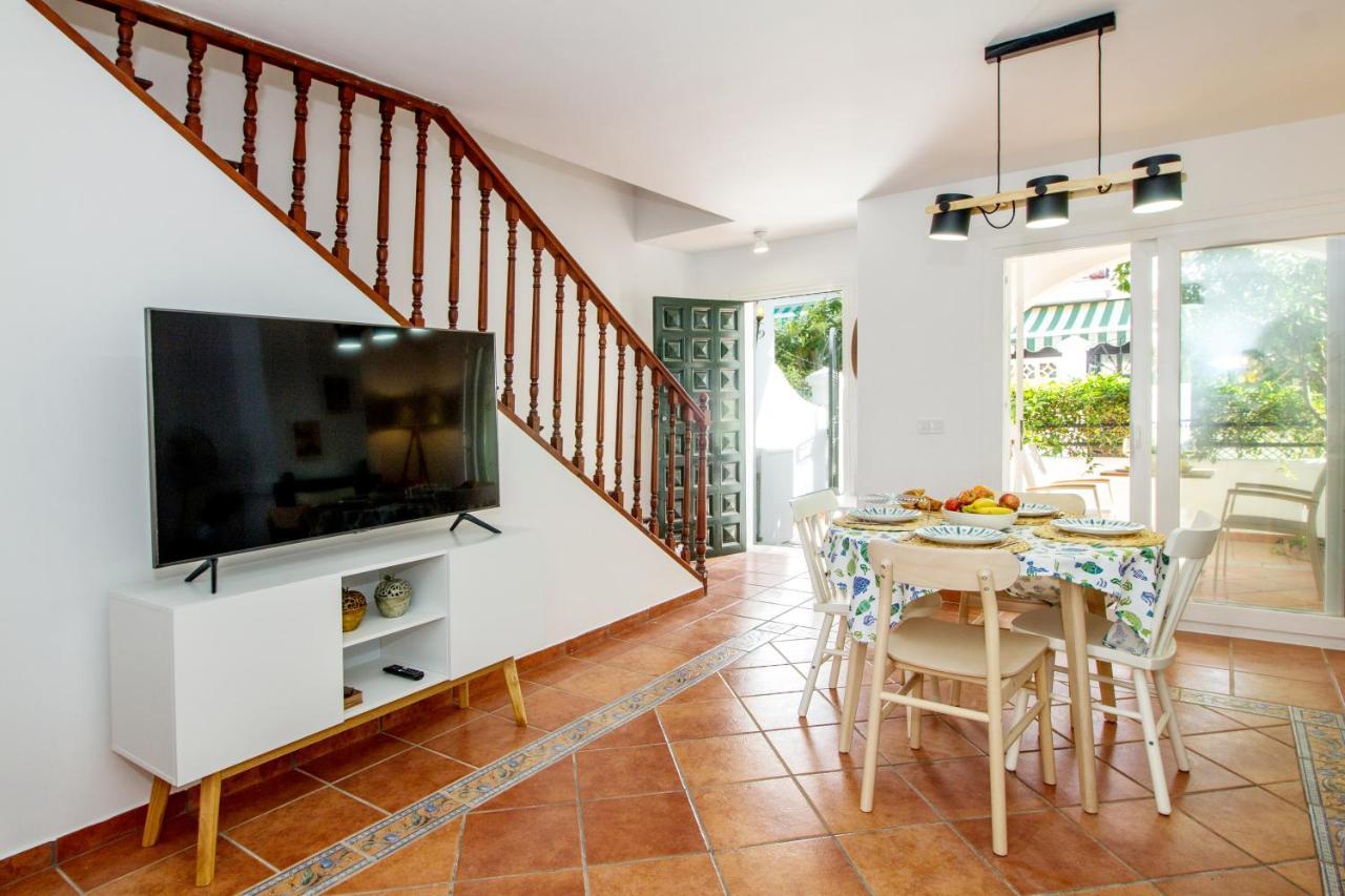 A Cozy And Elegant Townhouse Across The Beach Torre de Benagalbon Ngoại thất bức ảnh